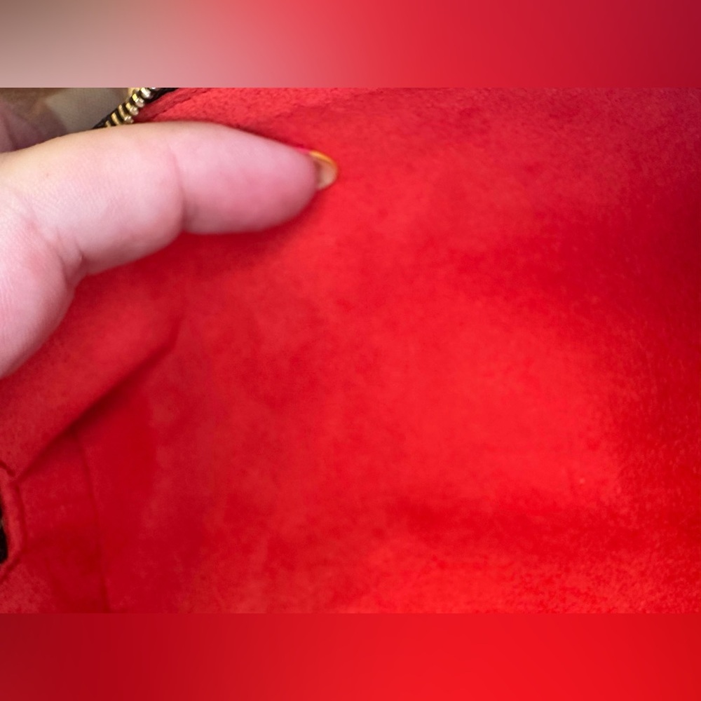 🇬🇧❤️Louis Vuitton London Elizabeth Pouch🇬🇧❤️ - Picture 10 of 16
